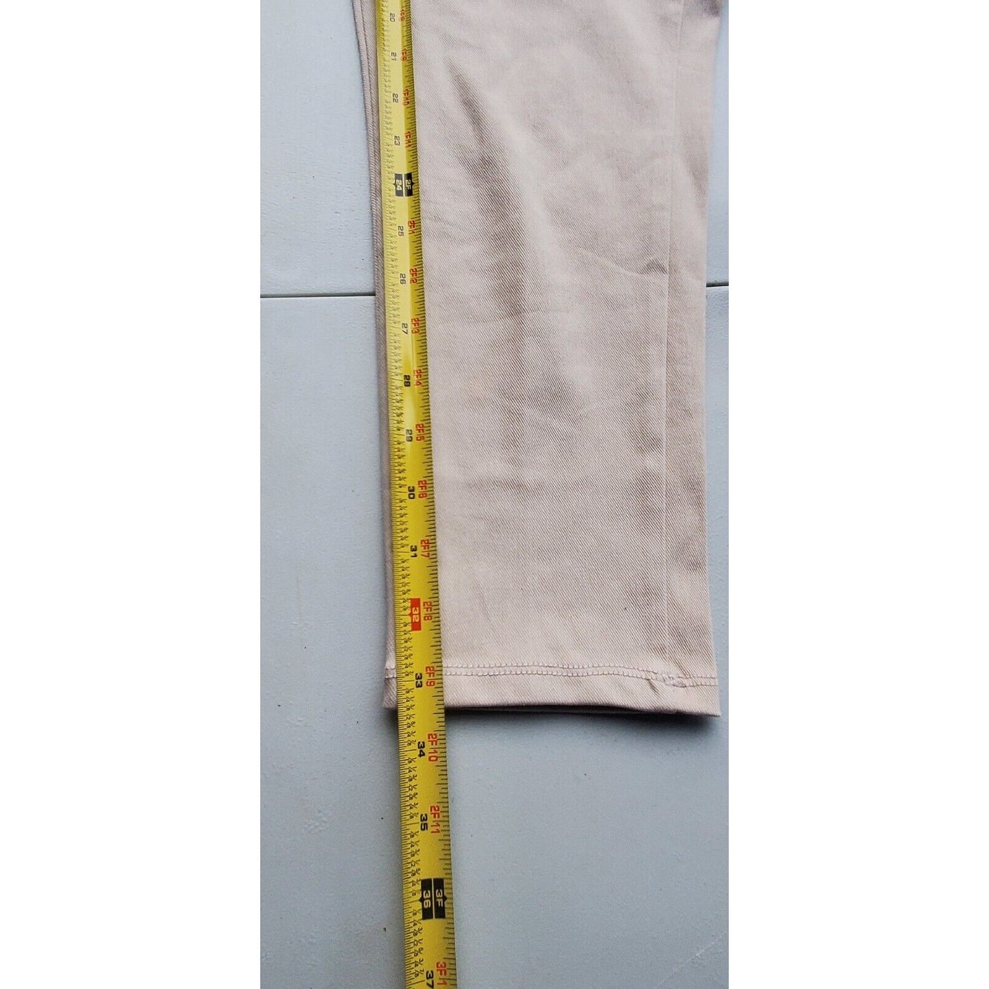 TIME & TRU LADIES CROPPED KHAKIS SZ 14 EUC