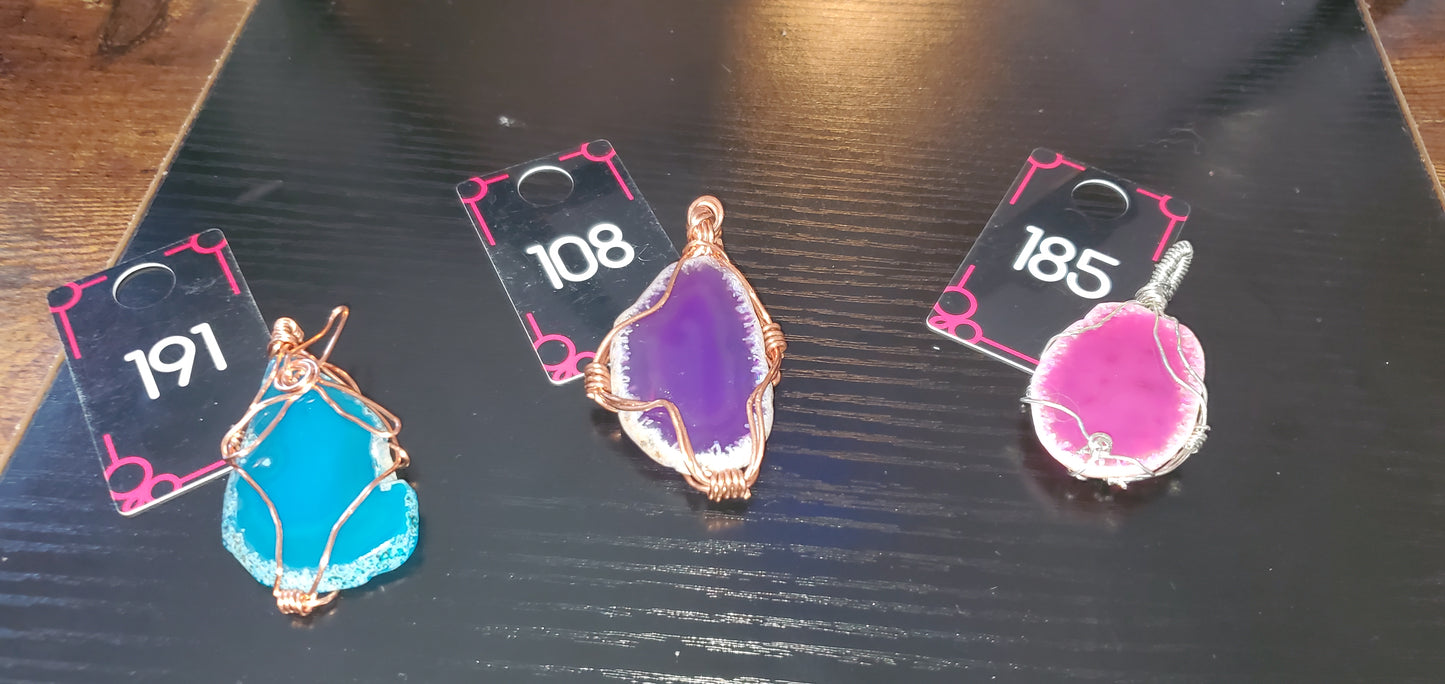 Handmade stone short necklace