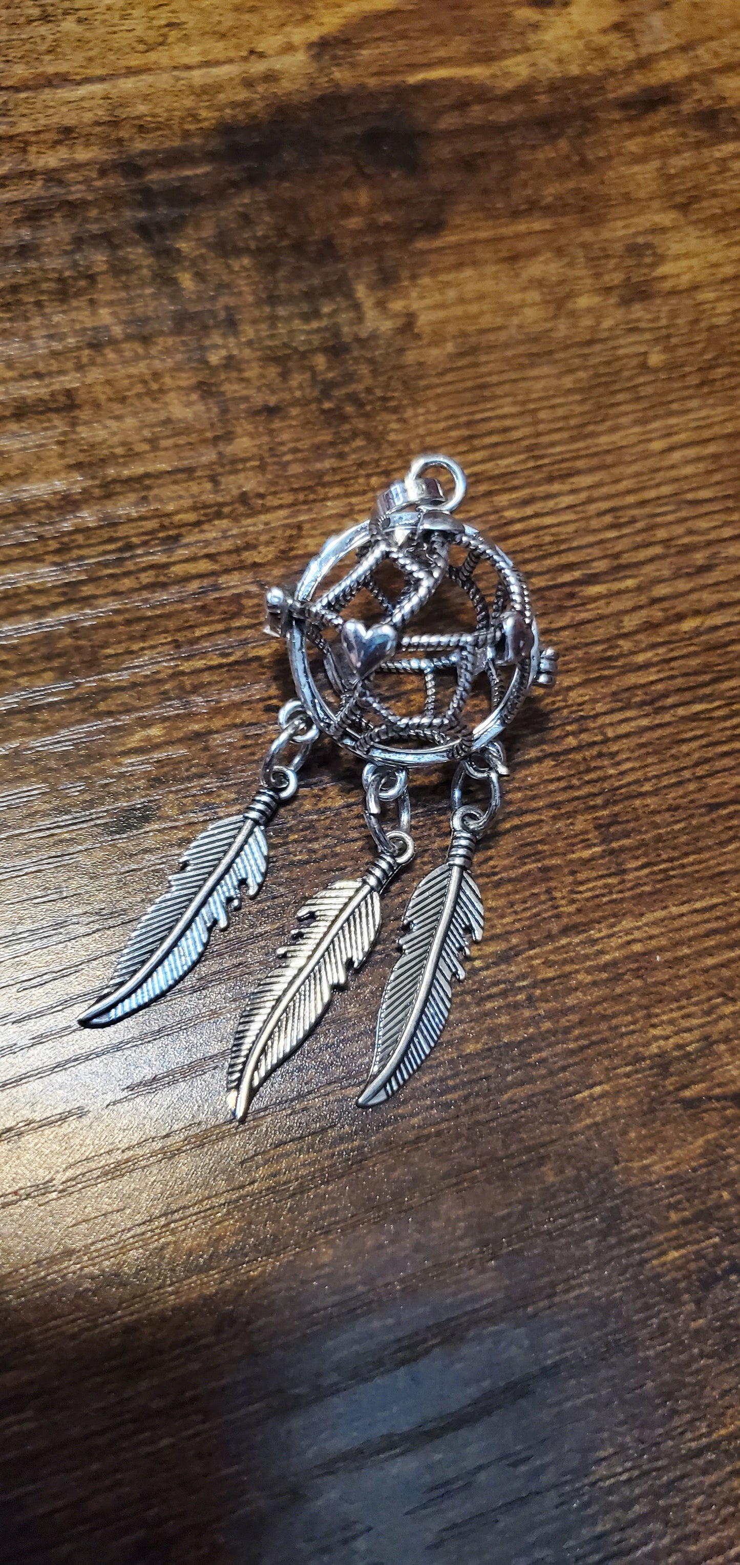 Hollow Lock it short necklaces
