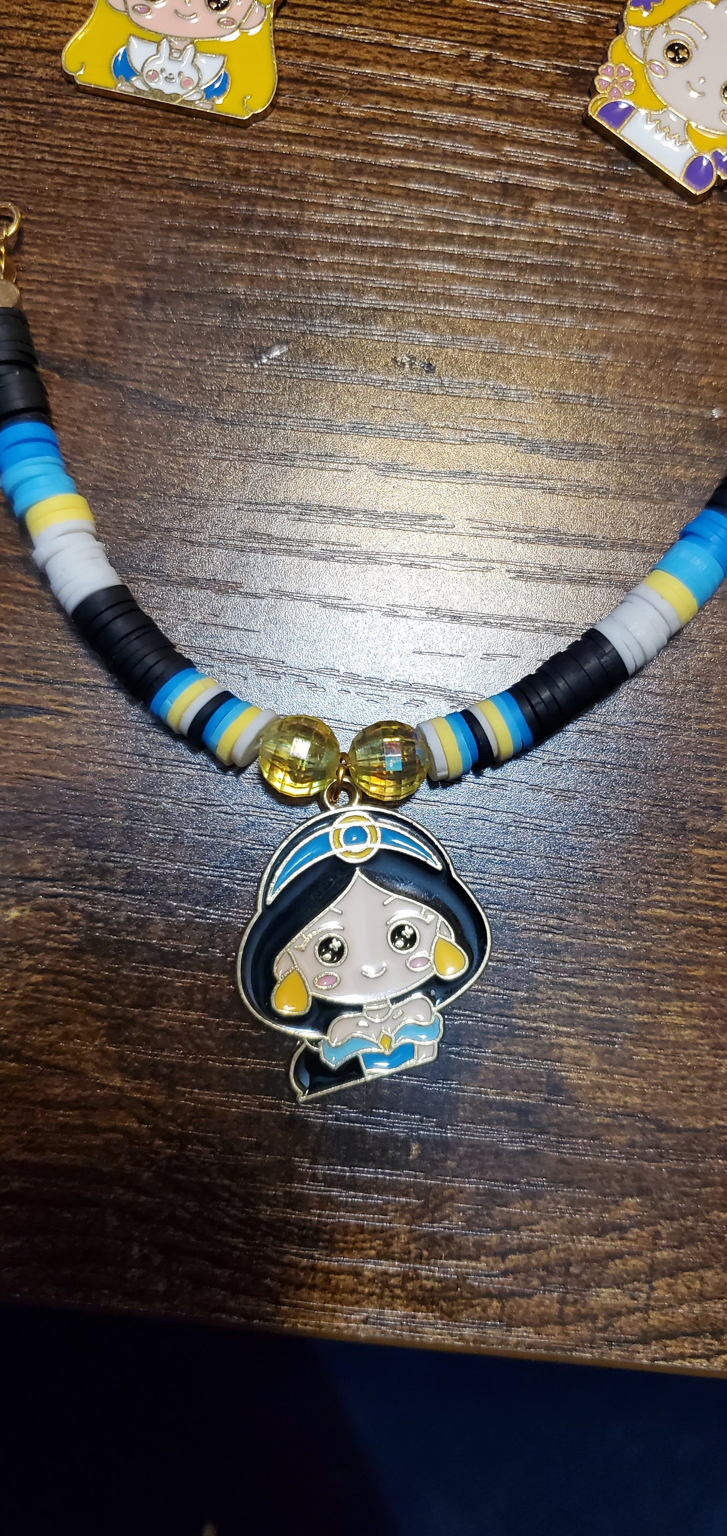 Princess charms earrings short necklace