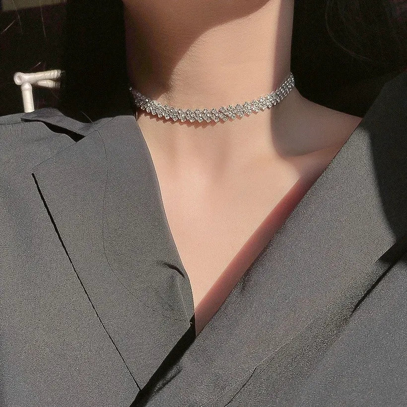 Smooth silver choker