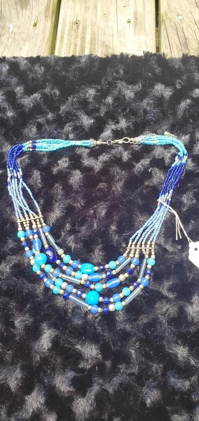 Mermaid blue short necklace