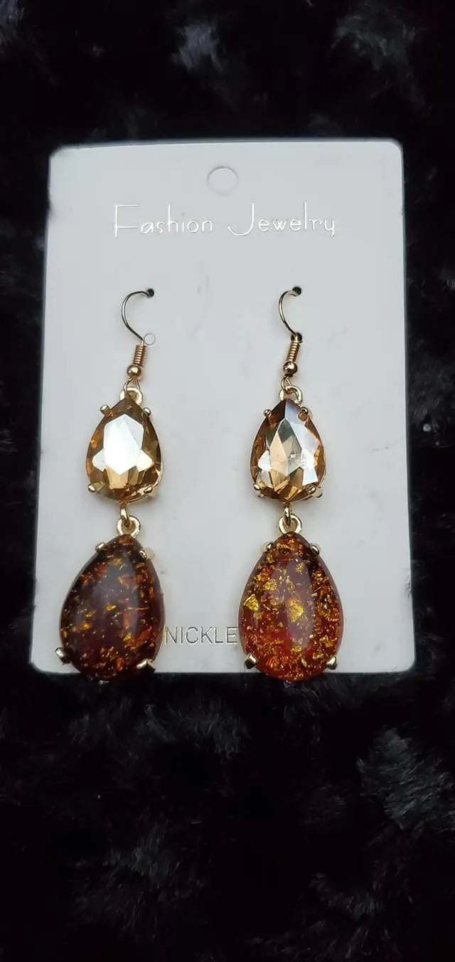 Gold tear earrings opal kks116 post stud