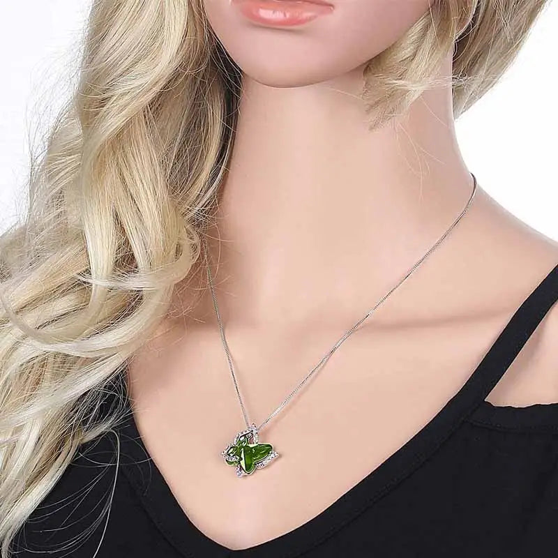 Dainty flutter butterfly short necklace