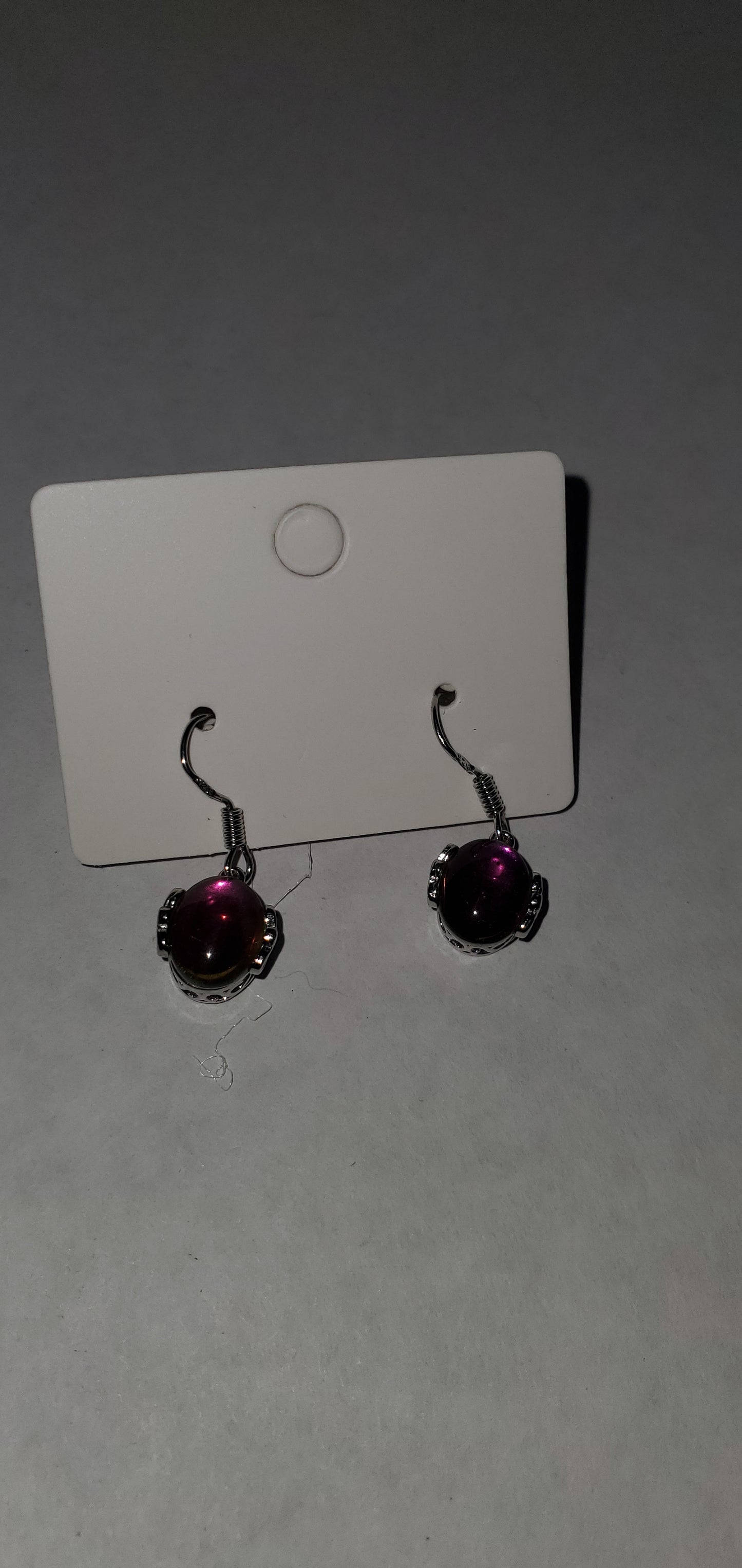 Dragon tear earrings oil 7508