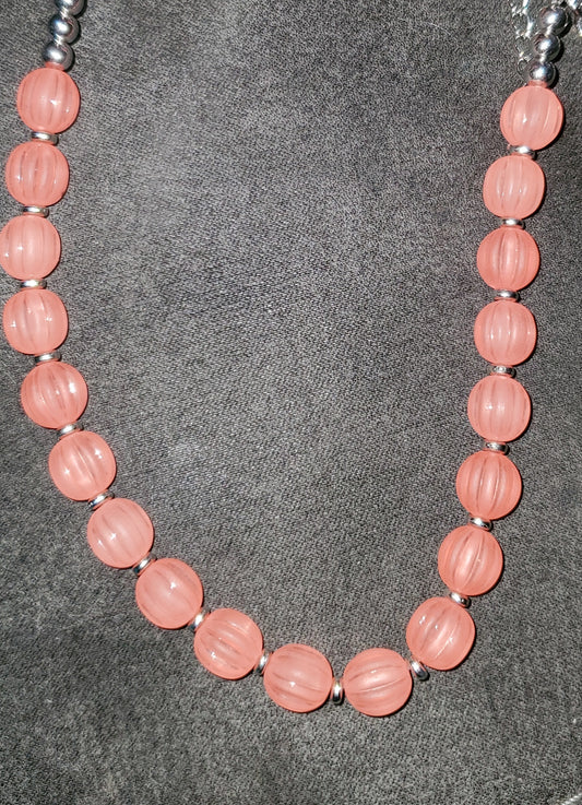 Ice orange chocker