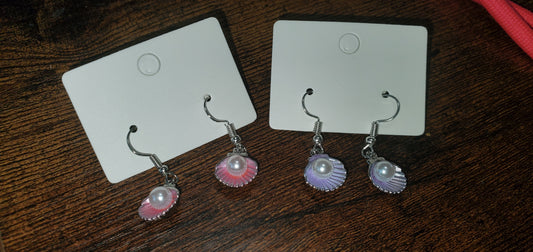 shell with earrings kks313