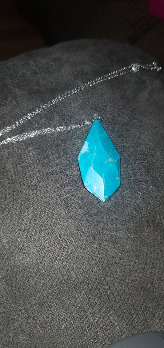 reach for the sky blue necklace short stone