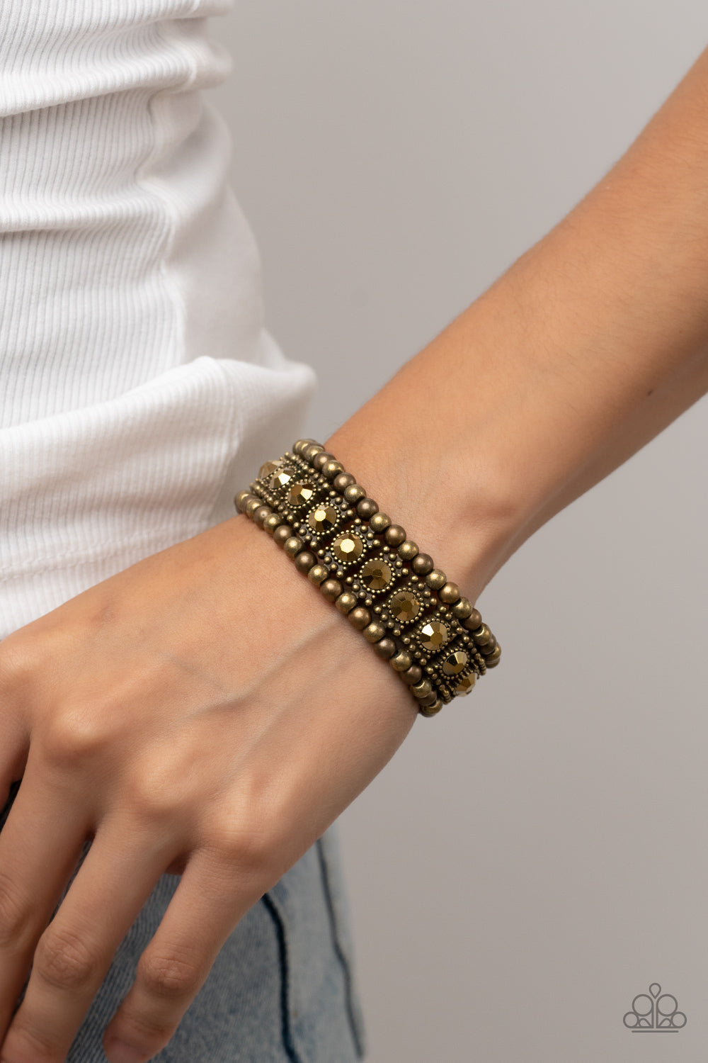 Ritzy Reboot - White stretchy bracelet