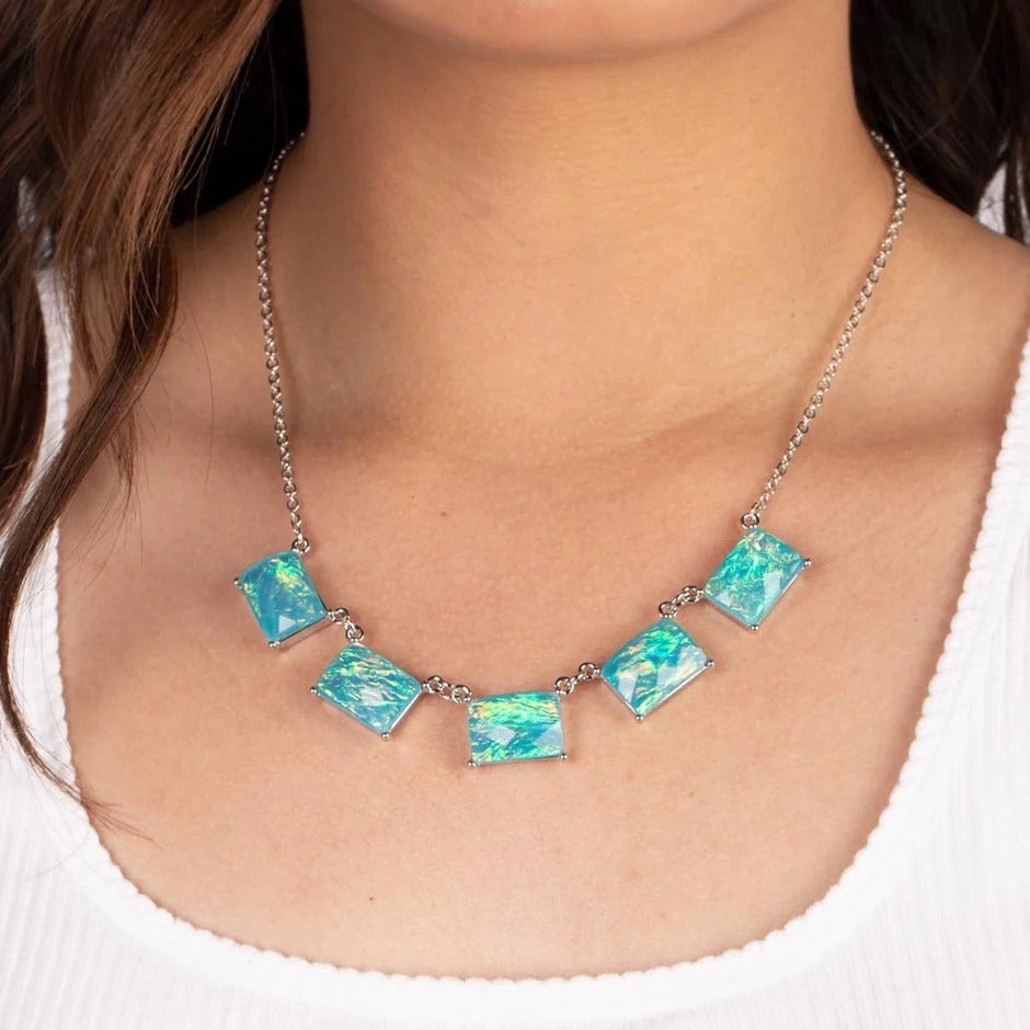 Opalescent Oblivion - Blue green short Necklace papa iridescent