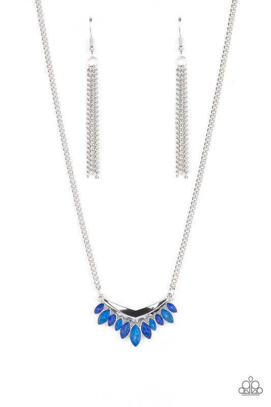 flash of Fringe blue pink short necklace papa