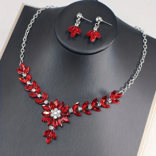 poinsettia holiday red short necklace