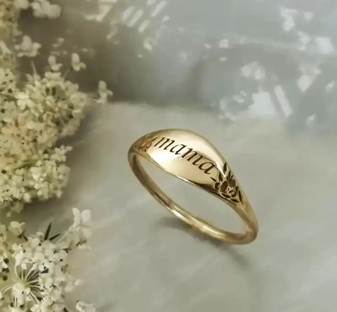 mama gold ring 8.5 1469