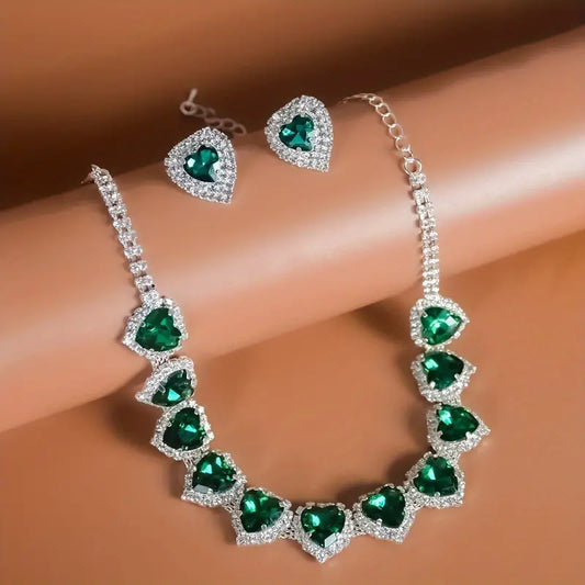 emerald green in the heart short necklace set 5781