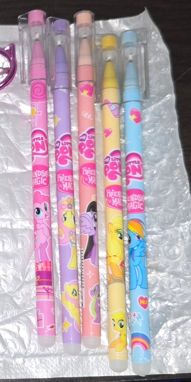 Pens of many pony heart leopard