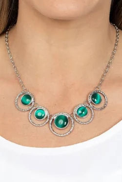 elliptical enchantment green short necklace 272xx