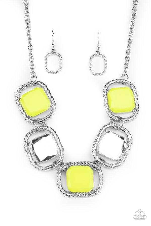 Pucker Up - Yellow short necklace set papa