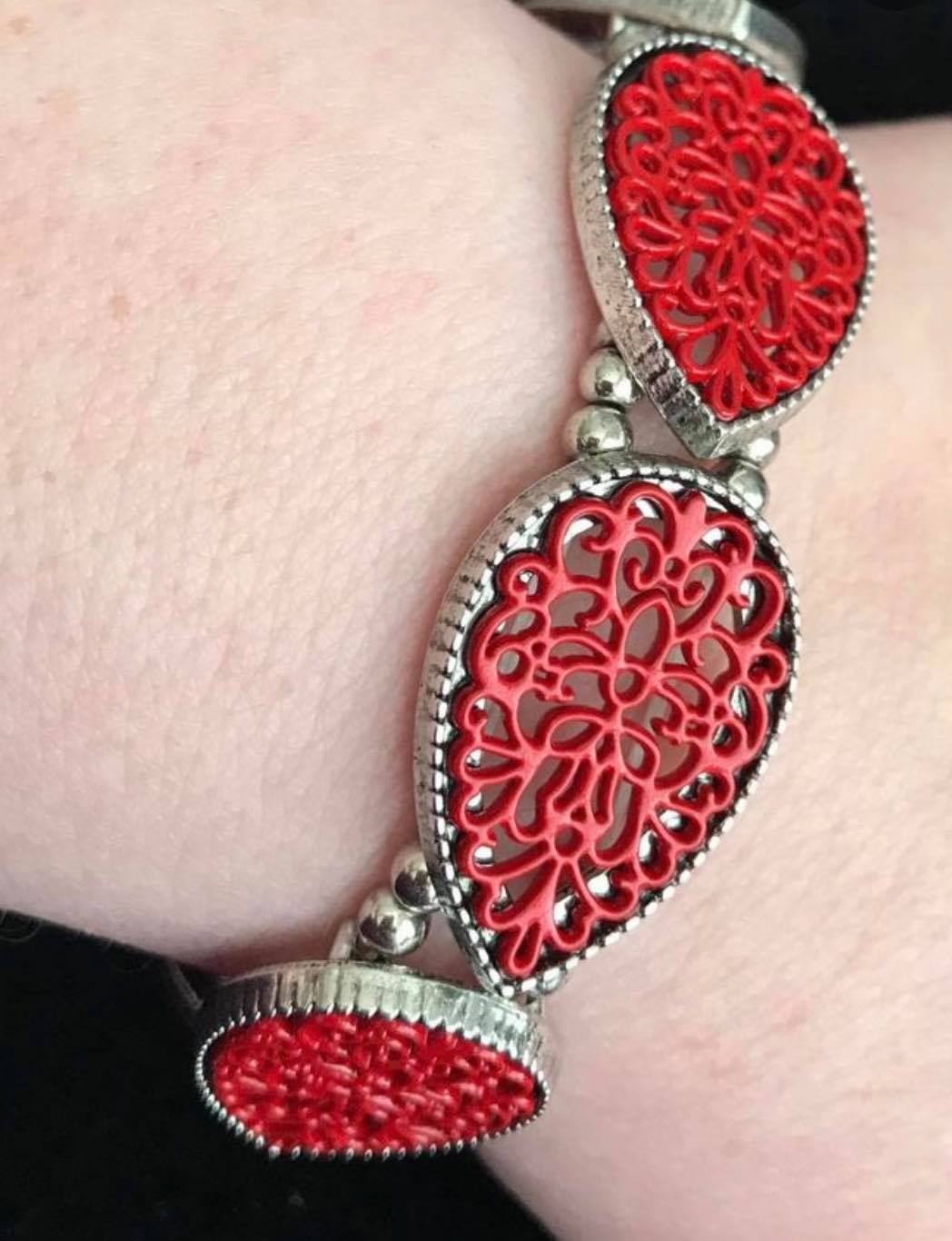 heirloom Hunter red bracelet