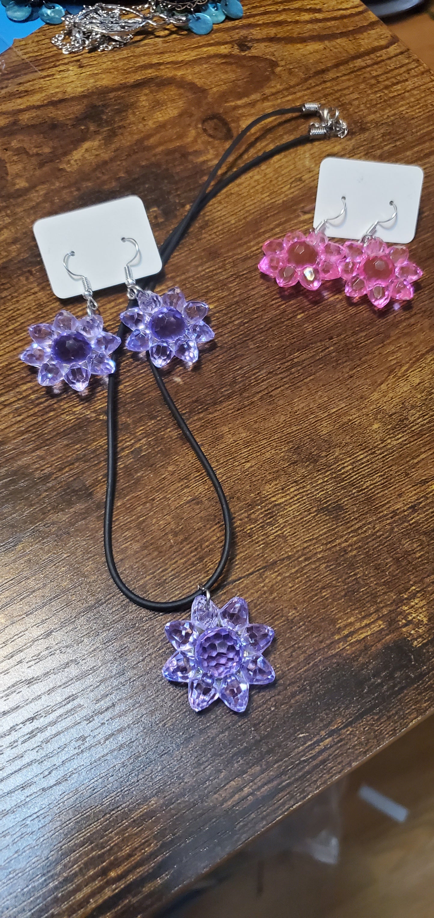 pick a flower purple pink earrings and necklace