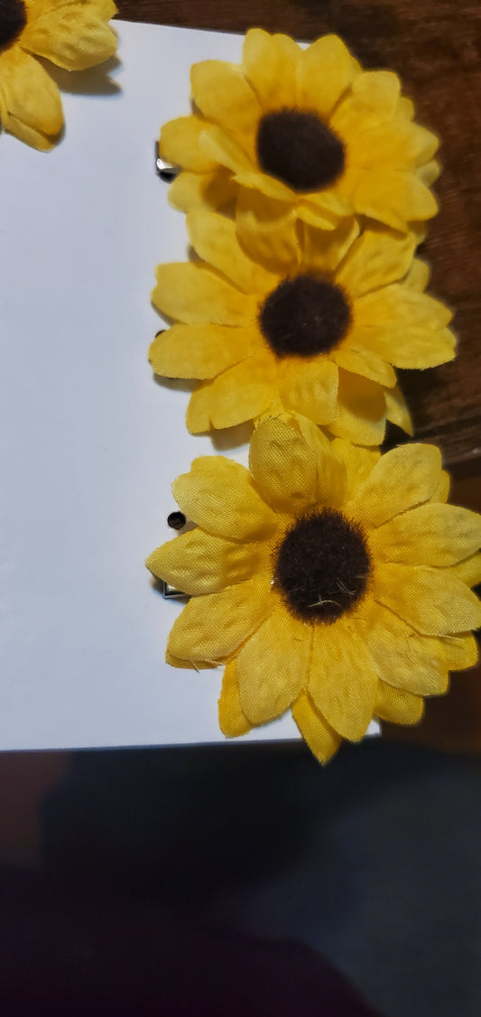 Is sunflower hair clips 2 pack