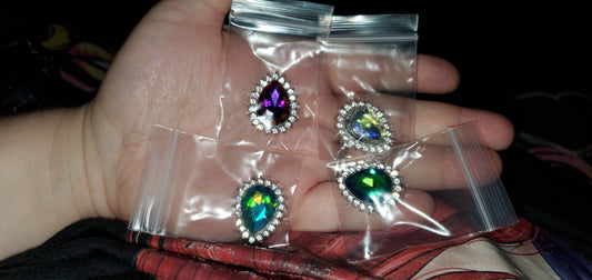 Sweet tear iridescent 18 mm snaps