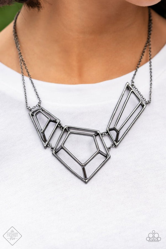 3-D Drama - Black short necklace