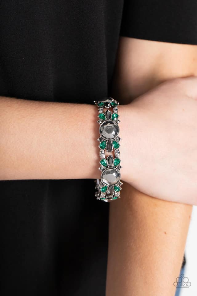 Definitively Diva - Green bracelet set papa
