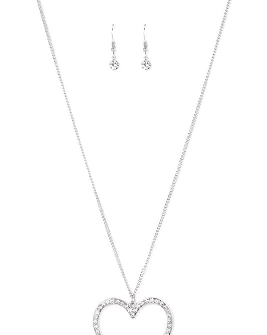 Va-Va-VALENTINE - White long necklace 590xx papa
