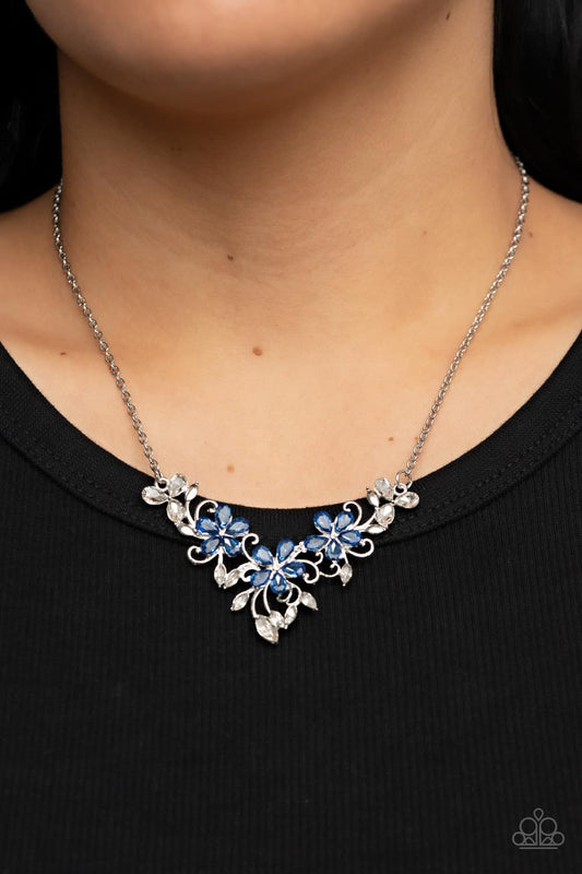 Floral Fashion Show - Blue short necklace