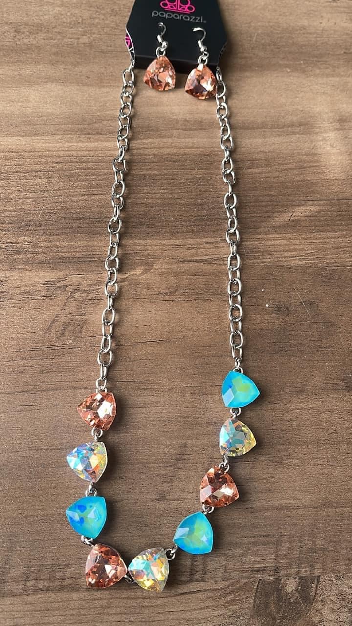 dreamy drama orange blue necklace papa short iridescent