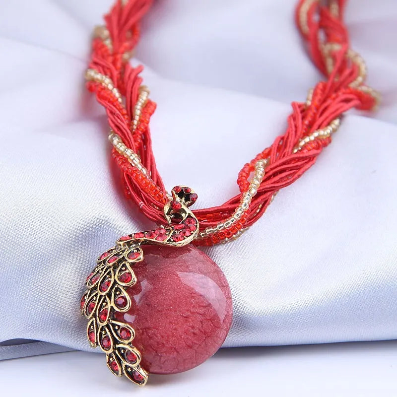 Fire peacock red short necklace