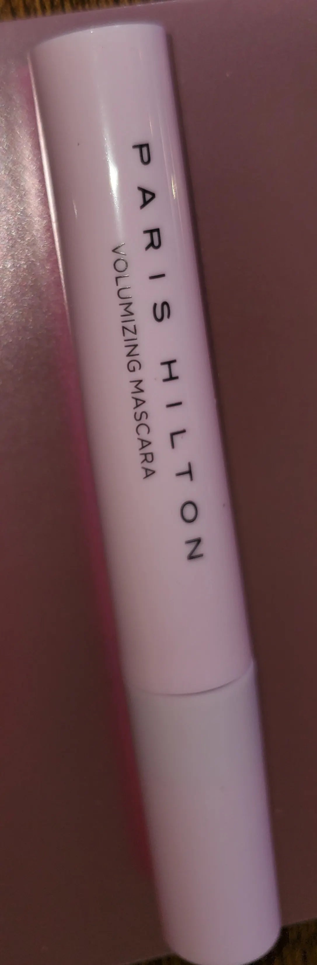 Paris Hilton mascara
