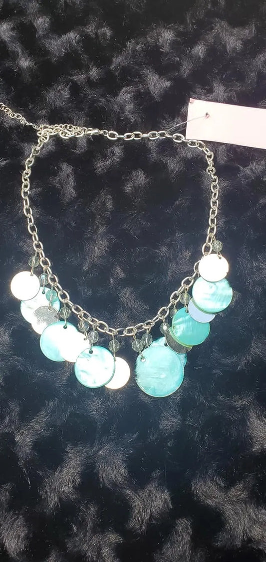 Sea pearl blue short necklace