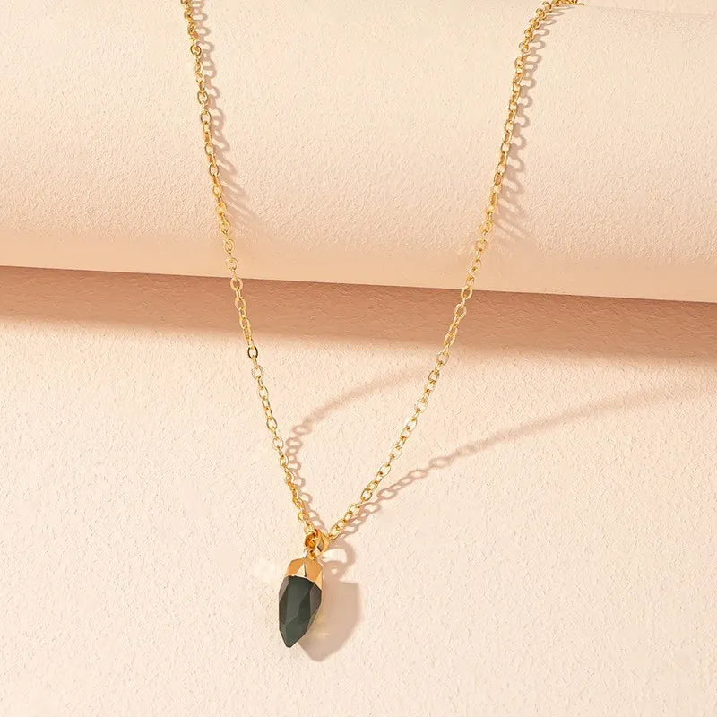 The dainty crystal gold necklace