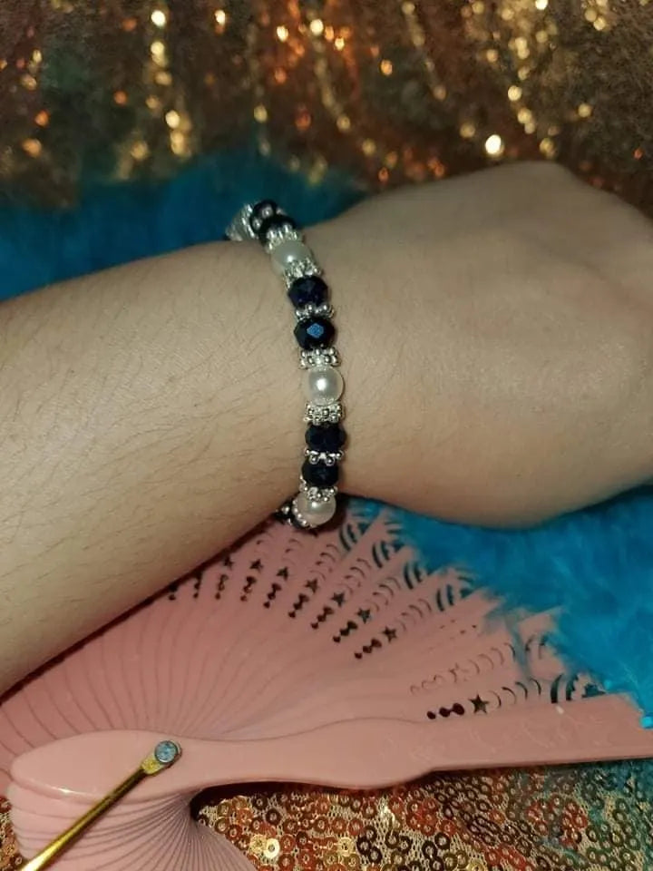 pearl stretchy blue bracelet 1294