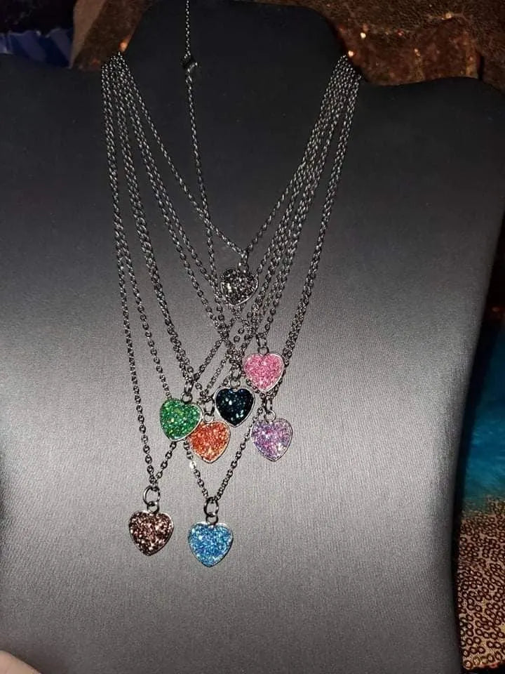 hearts short multiple necklace