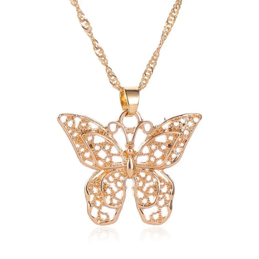 2d Fluttering butterfly  gold necklace 8696