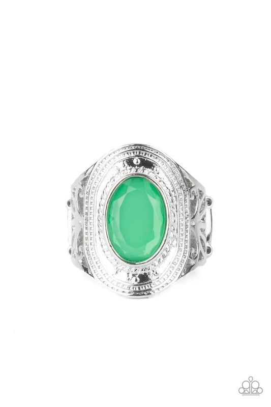 Calm And Classy - Green band ring papa