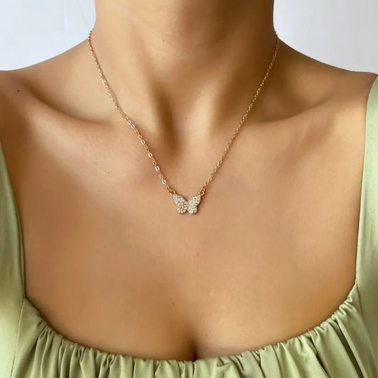 Simply flutter short necklace