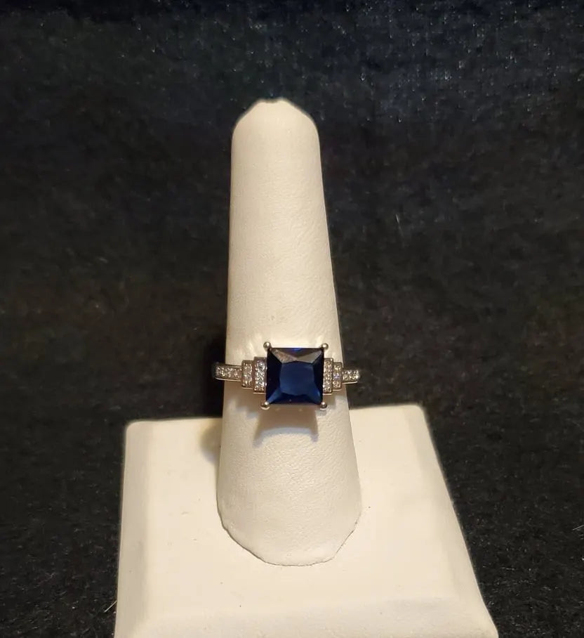 Deep blue ring sz 9 band