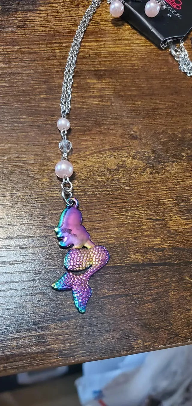 Rainbow mermaid necklace 6378