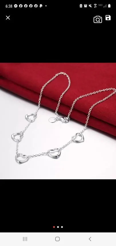 Hollow hearts short silver necklace