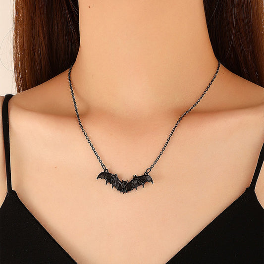 Black Batty short necklace 2086 Halloween