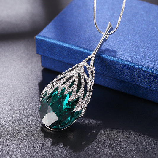 Glitter ball long green necklace 6303