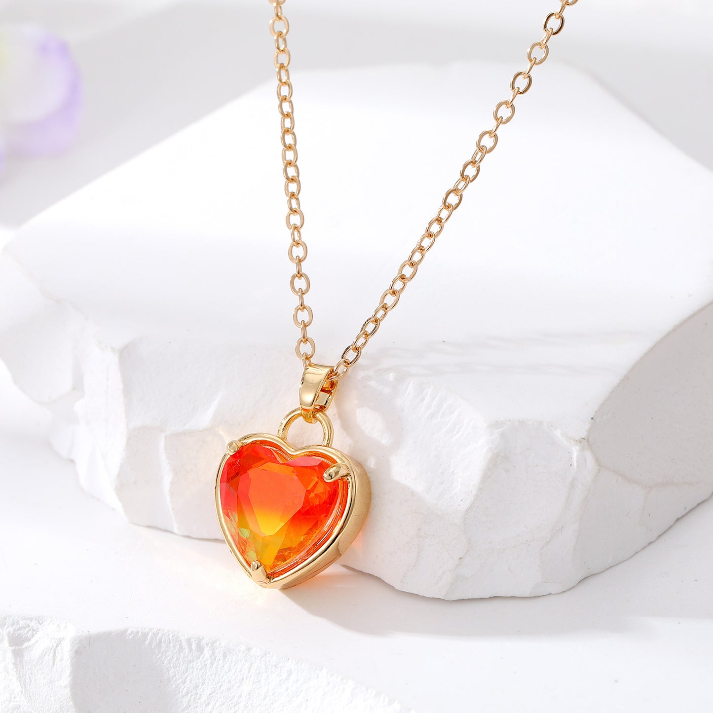 Heart on fire oil short necklace 6234