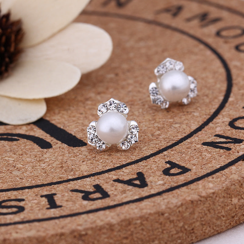 Varity stud post white earrings 4675