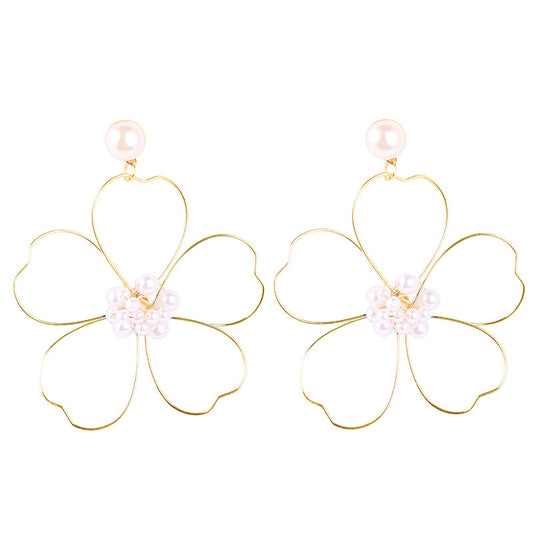 Golden Flower power earrings