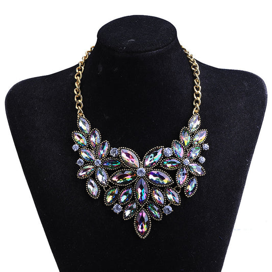 The Keira zi iridescent necklace