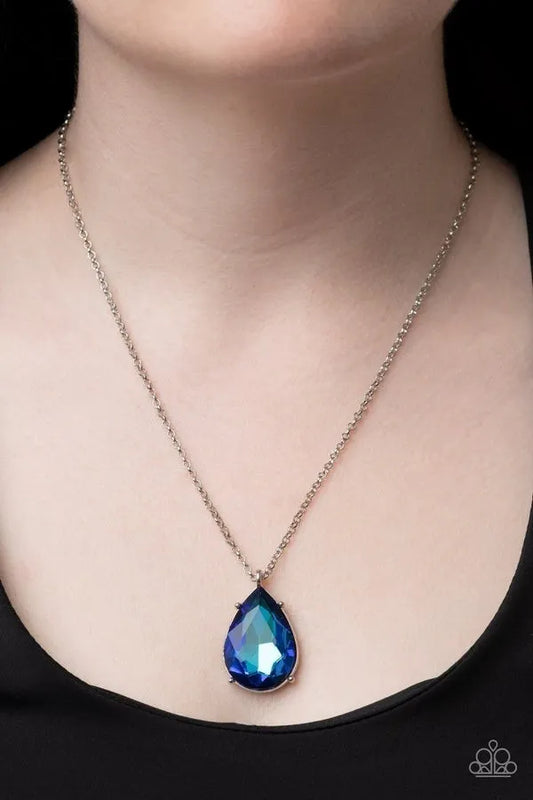 Illustrious Icon - Blue short oil necklace
