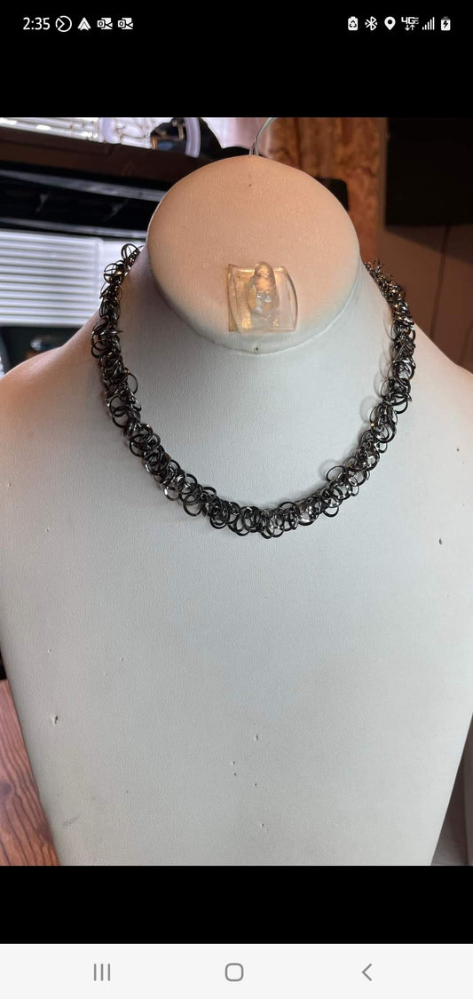 Zest black choker short necklace